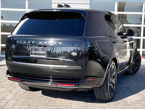 Certified 2023 Land Rover Range Rover SE AWD/4WD image 13