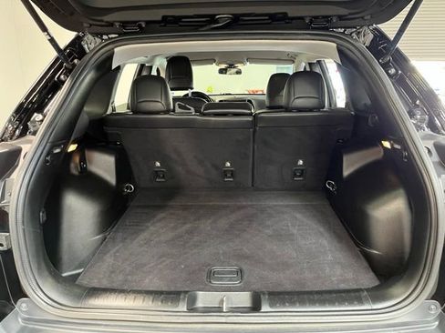 Used 2019 Jeep Cherokee Latitude Plus FWD image 16