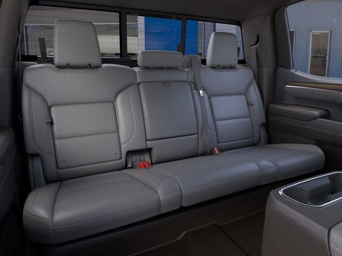 New 2026 GMC Sierra 1500 SLT image 17