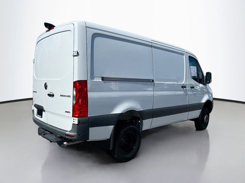 Used 2024 Mercedes-Benz Sprinter 3500 w/ Parking Package image 4