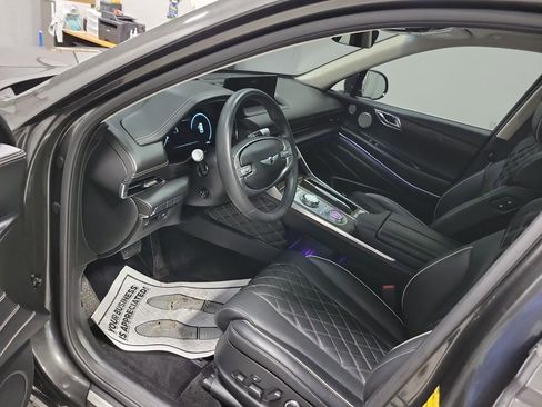 Used 2024 Genesis GV80 3.5T w/ Prestige Package image 42