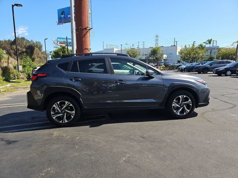 Used 2024 Subaru Crosstrek 2.0i Premium AWD/4WD image 8