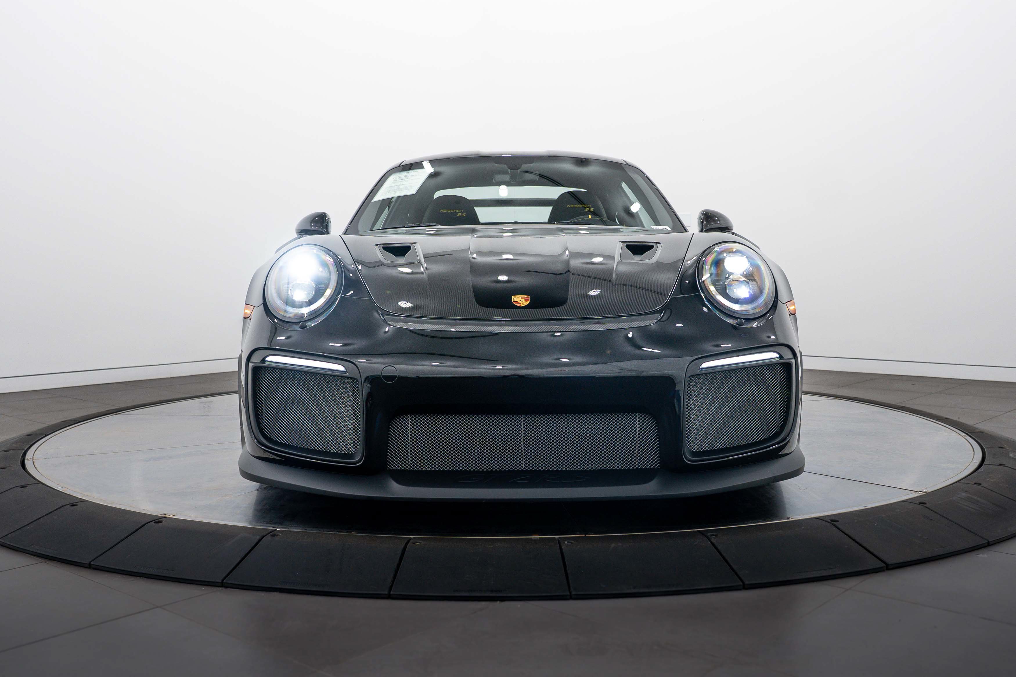 Certified 2018 Porsche 911 GT2 RS RWD image 10