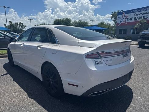 Used 2020 Lincoln MKZ Reserve w/ Luxury Package FWD image 3