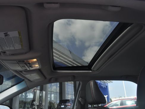 Used 2015 Toyota Camry XSE w/ Moonroof Package FWD image 18