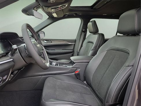 New 2026 Jeep Grand Cherokee L 4WD image 17