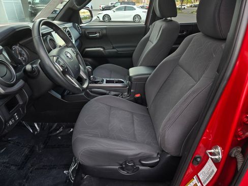 Certified 2016 Toyota Tacoma TRD Sport RWD image 15