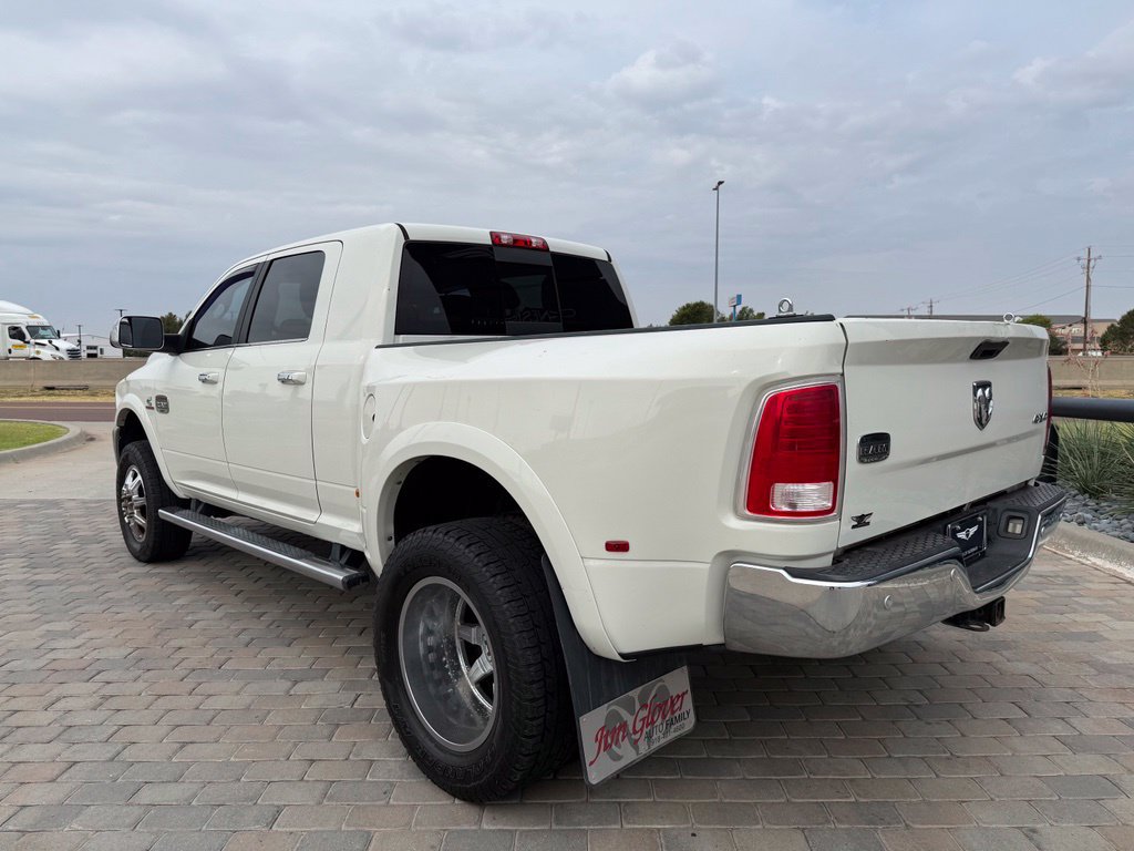 Used 2018 RAM 3500 Laramie Longhorn AWD/4WD image 3
