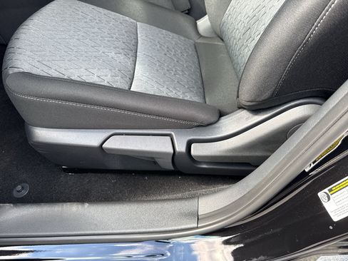New 2027 Nissan Sentra SV FWD image 14