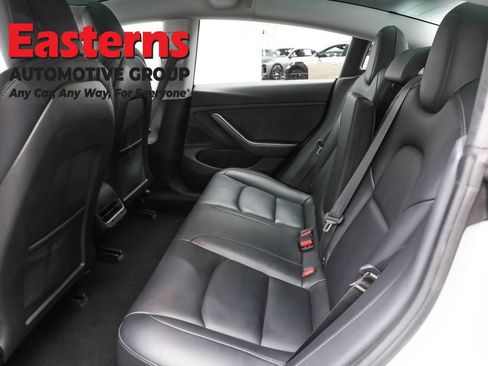 Used 2018 Tesla Model 3 Long Range image 19
