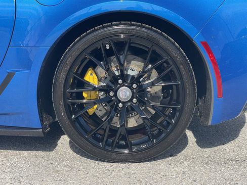 Used 2016 Chevrolet Corvette Z06 w/ 3LZ Preferred Equipment Group RWD image 35