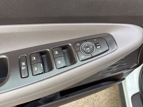 Used 2019 Hyundai Santa Fe SEL FWD image 14