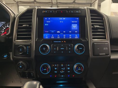 Used 2020 Ford F150 Raptor w/ Equipment Group 802A Luxury image 29