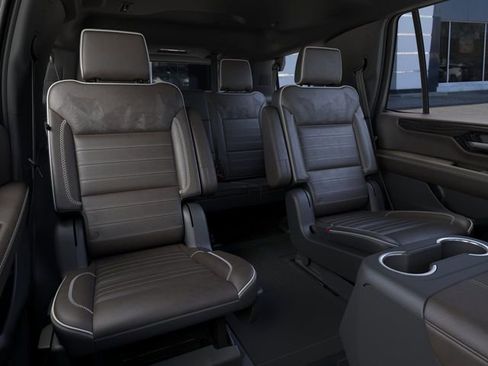 New 2026 GMC Yukon Denali Ultimate AWD/4WD image 17