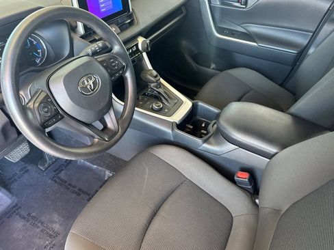 Used 2024 Toyota RAV4 LE AWD/4WD image 11