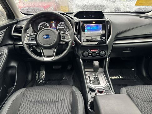 Used 2023 Subaru Forester Premium image 12