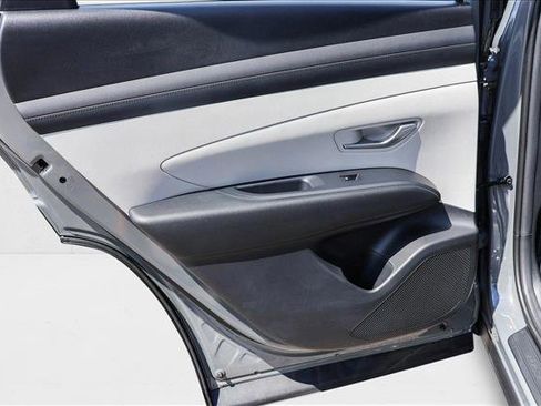 New 2025 Hyundai Tucson SE image 22