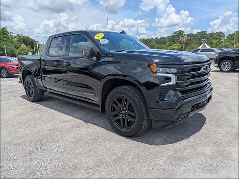 Used 2024 Chevrolet Silverado 1500 High Country w/ Midnight Edition AWD/4WD image 2
