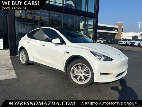 Used 2021 Tesla Model Y Long Range image 1