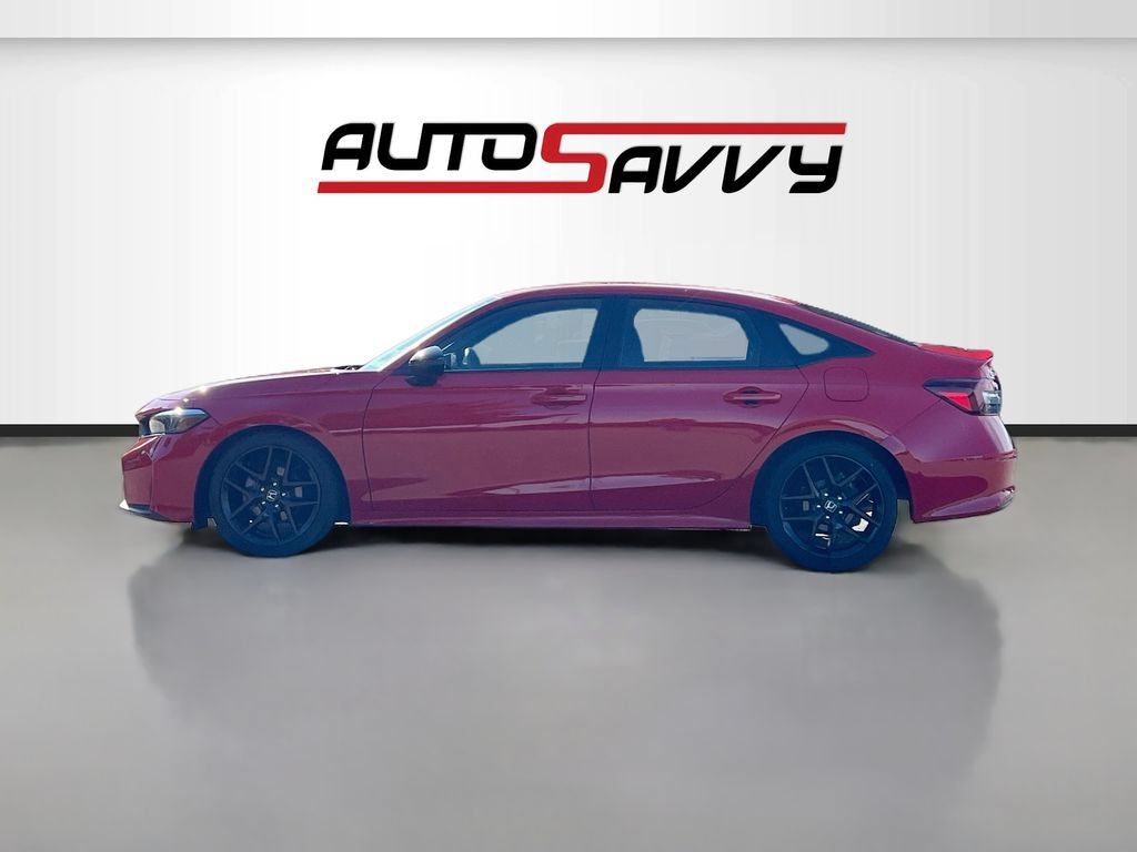 Used 2025 Honda Civic Sport image 4