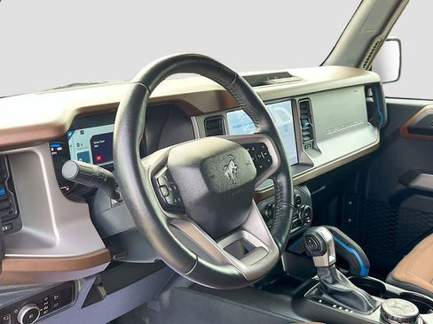 Used 2023 Ford Bronco Outer Banks image 11