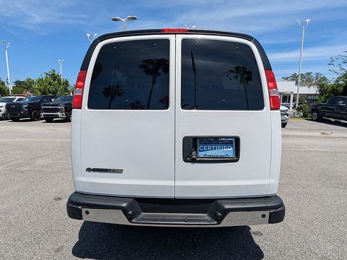 Certified 2024 Chevrolet Express 3500 LT w/ LT Preferred Equipment Group RWD image 7