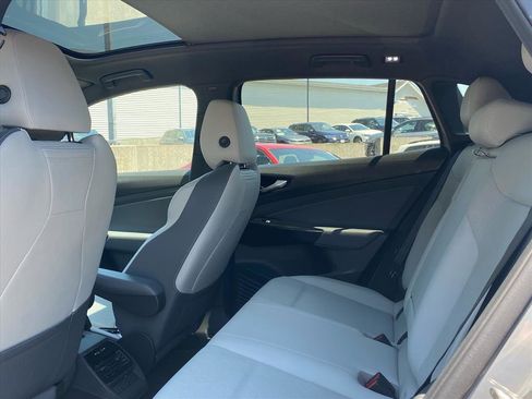 Certified 2022 Volkswagen ID.4 Pro S RWD image 17