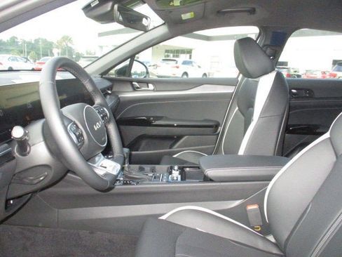 New 2025 Kia K5 GT-Line image 13