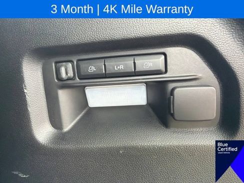 Used 2022 Ford Explorer Platinum w/ Equipment Group 601A AWD/4WD image 15