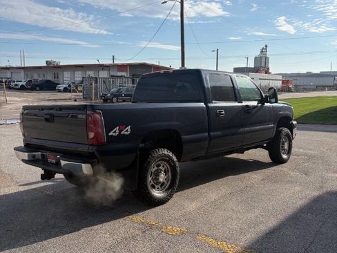 Used 2005 Chevrolet Silverado 2500 LS w/ Skid Plate Package image 4
