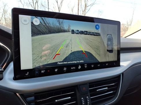 Used 2023 Ford Escape Platinum w/ Premium Technology Package image 19