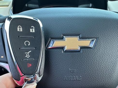 Used 2022 Chevrolet Traverse LT w/ LT Premium Package AWD/4WD image 50