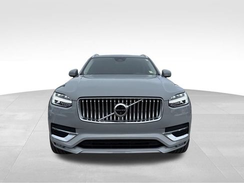 Certified 2024 Volvo XC90 B6 Plus AWD/4WD image 5