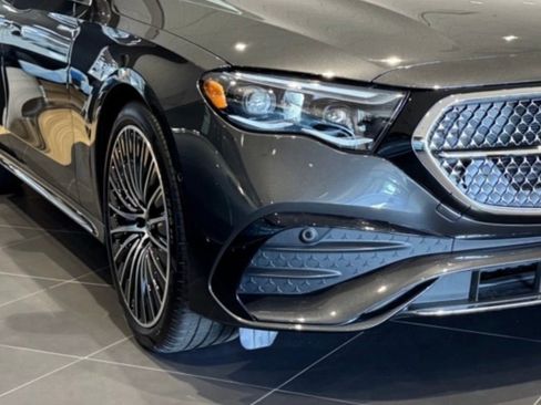 New 2025 Mercedes-Benz E 350 Sedan image 4