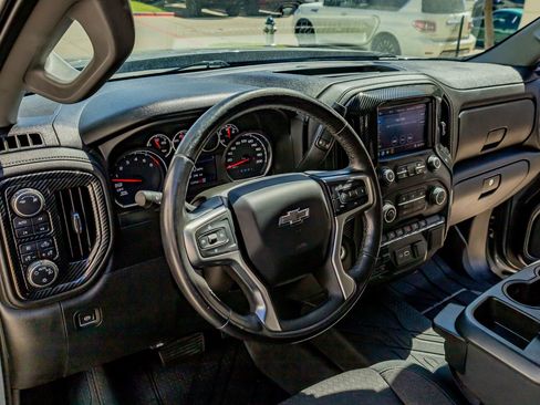 Used 2019 Chevrolet Silverado 1500 LT Trail Boss image 16