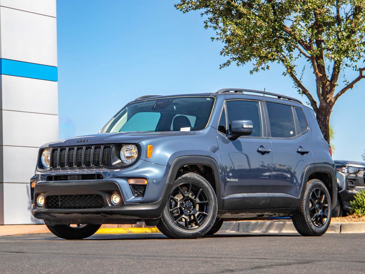 Used 2020 Jeep Renegade Altitude FWD image 1