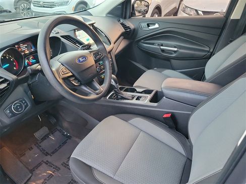 Used 2019 Ford Escape SE image 13