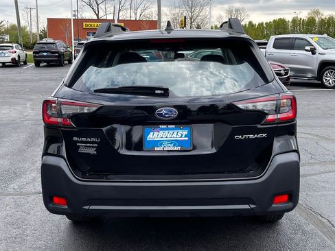 Used 2023 Subaru Outback 2.5i image 6