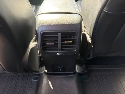 Used 2020 Ford Escape SEL FWD image 18