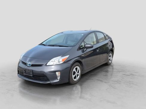 Used 2013 Toyota Prius Four FWD image 4