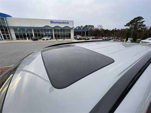 Used 2022 Kia Telluride EX w/ EX Premium Package image 8