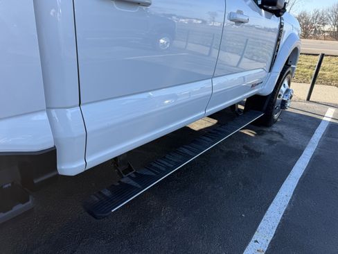 Used 2025 Ford F450 Platinum w/ FX4 Off-Road Package image 36