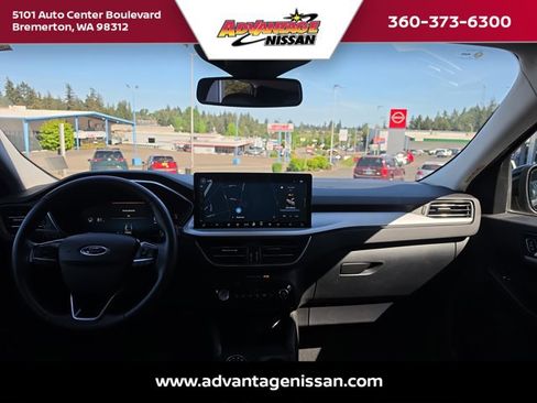 Used 2024 Ford Escape Platinum AWD/4WD image 25