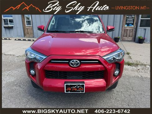 Used 2020 Toyota 4Runner SR5 Premium w/ Moonroof Package AWD/4WD image 2