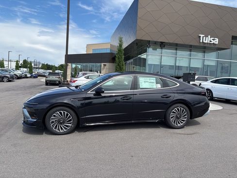 New 2025 Hyundai Sonata SEL image 4