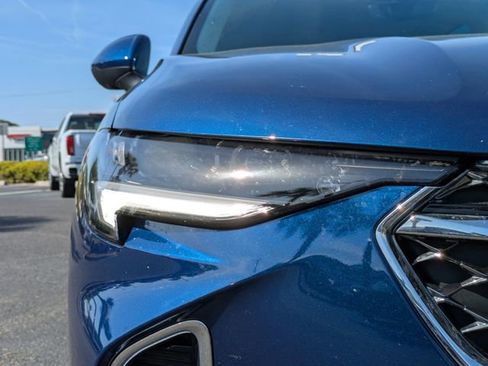 Used 2023 Buick Envision Avenir image 10