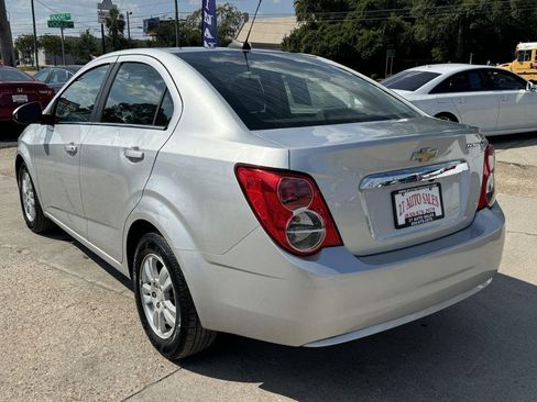 Used 2015 Chevrolet Sonic LT image 7