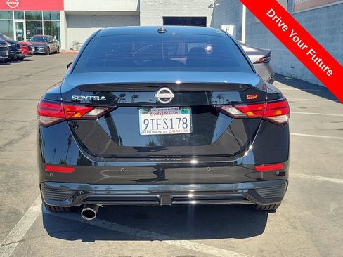 Used 2025 Nissan Sentra SR w/ SR Premium Package FWD image 31