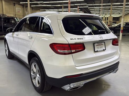 Used 2018 Mercedes-Benz GLC 300 4MATIC w/ Premium Package image 6