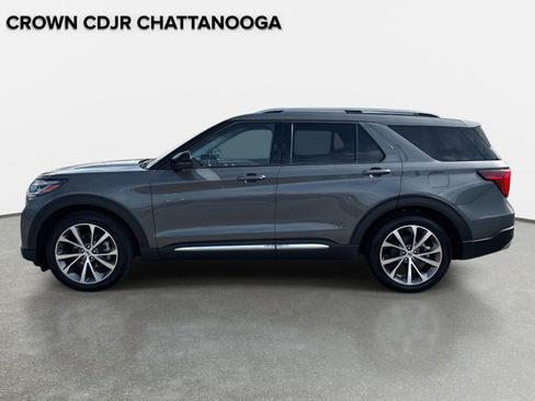 Used 2025 Ford Explorer Platinum w/ Ultimate Package image 8